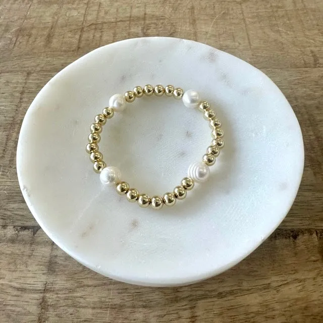 Compass Pearl Gold Beaded Bracelet