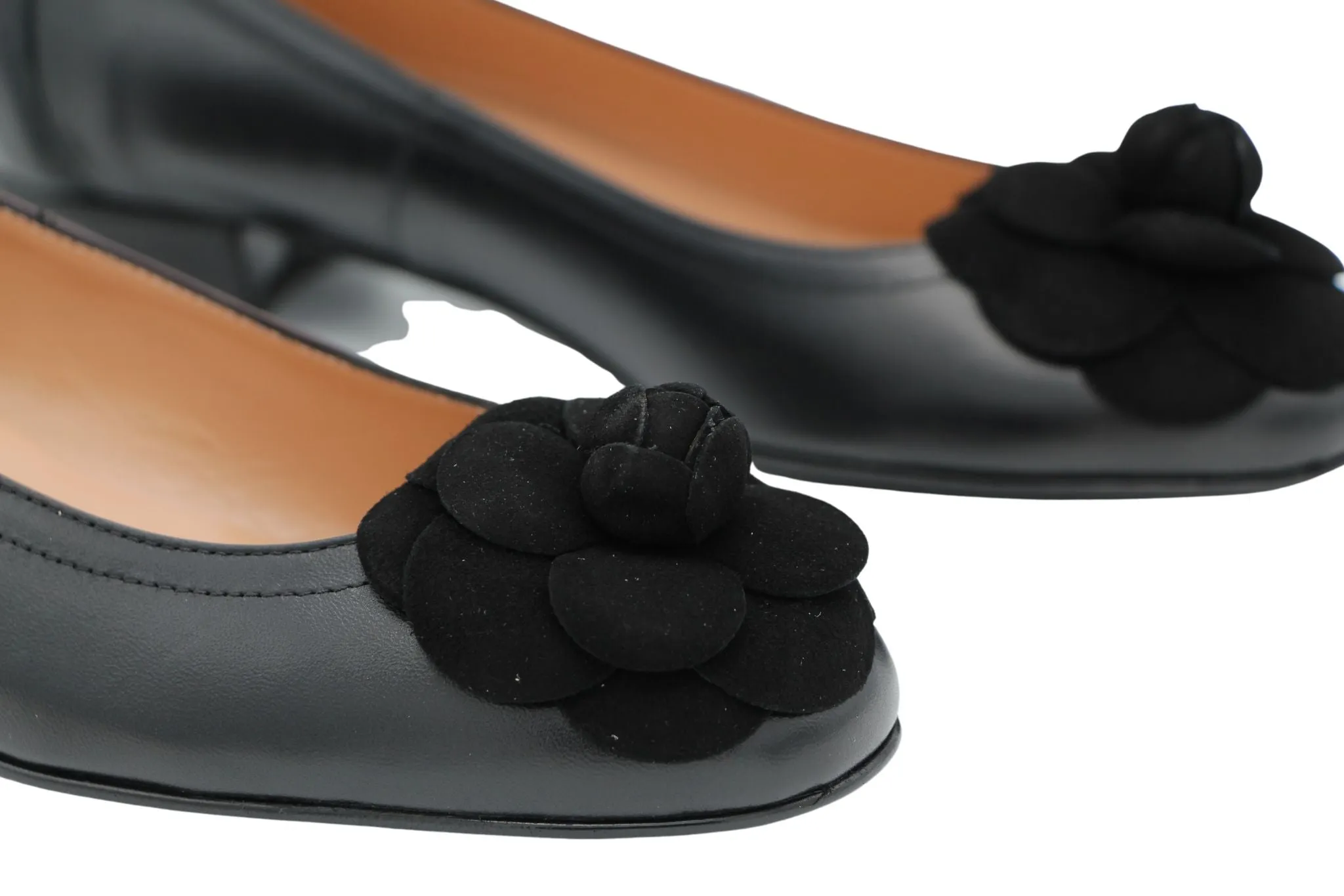 Fabucci Black leather Ballet Flat with Flower