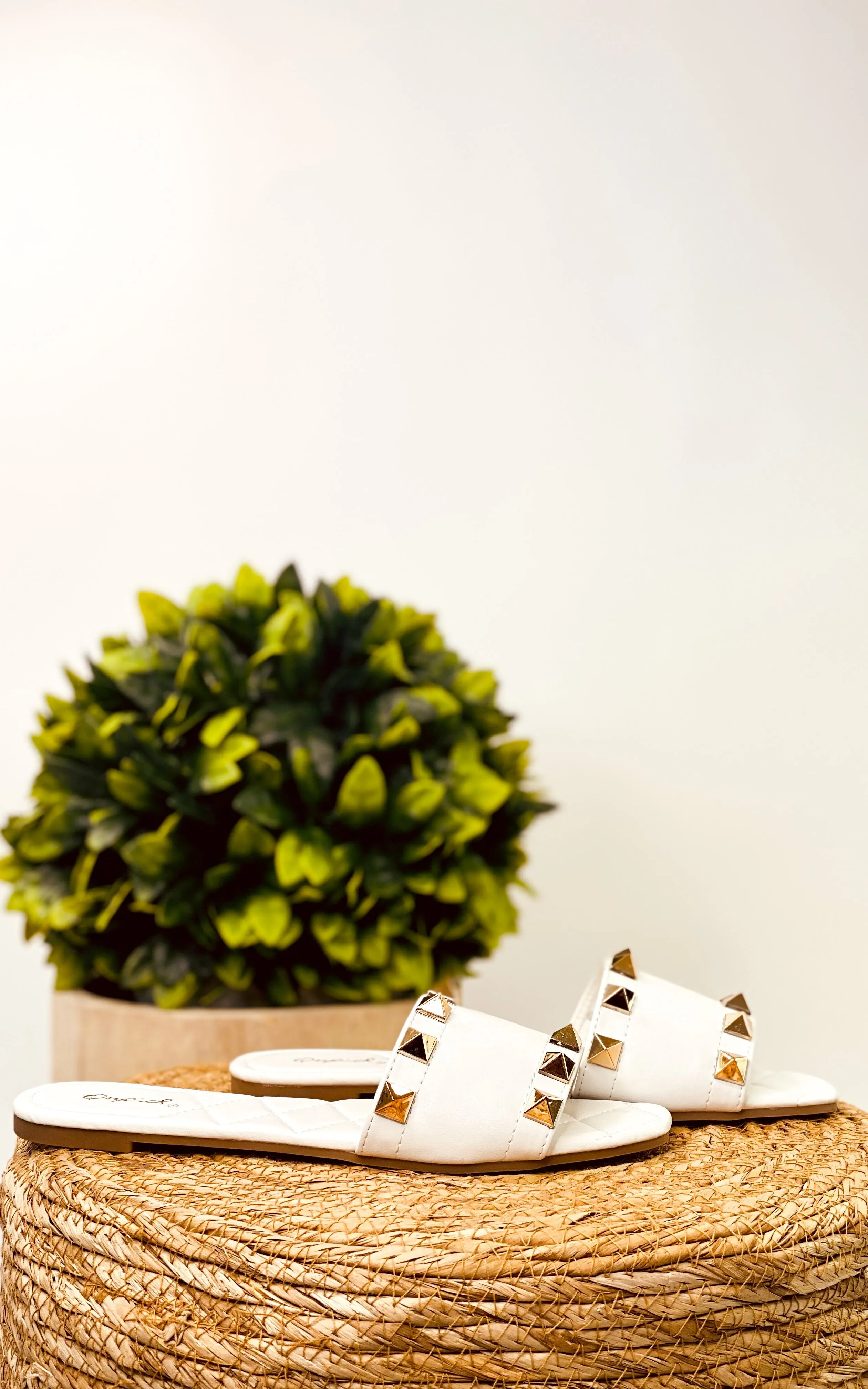 Hazy Spike Sandal in White