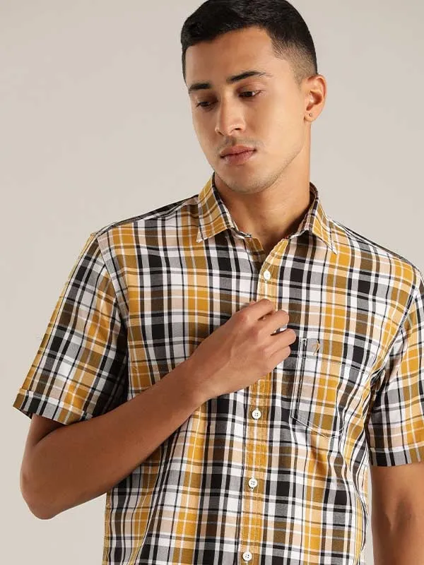 Men Checked Half Sleeve Cotton Shirt