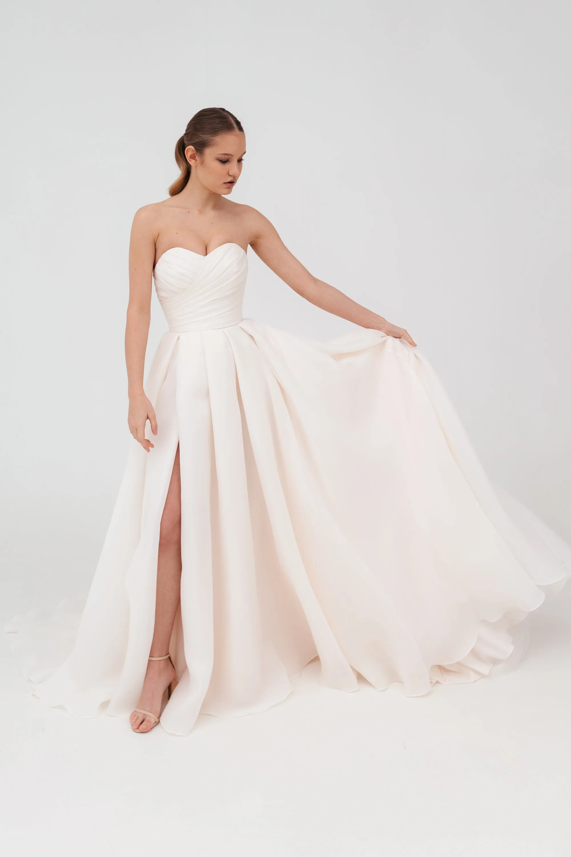 Sleeveless Wedding Dress Audrey